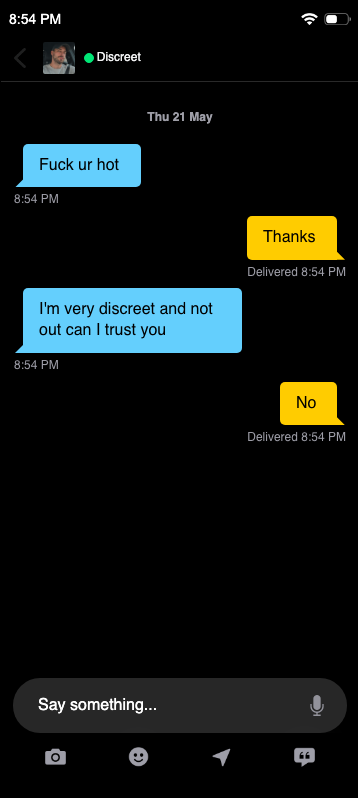 No, no you can't — fake Grindr chat screenshot